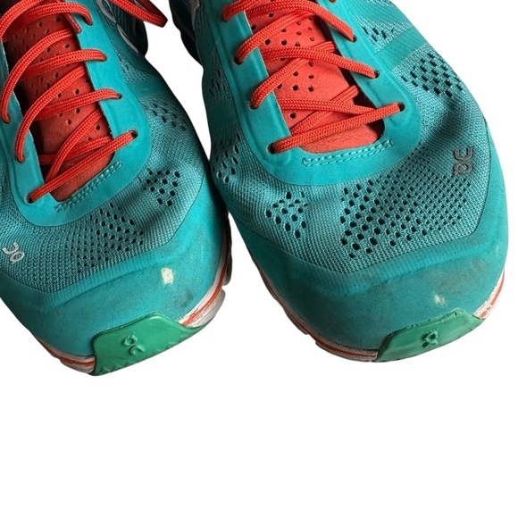 On Running Women's Turquoise and Coral Athletic Shoes size 7.5 - Picture 2 of 8